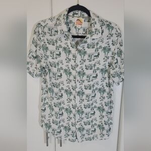 C&C California Button Down Shirt Size Small